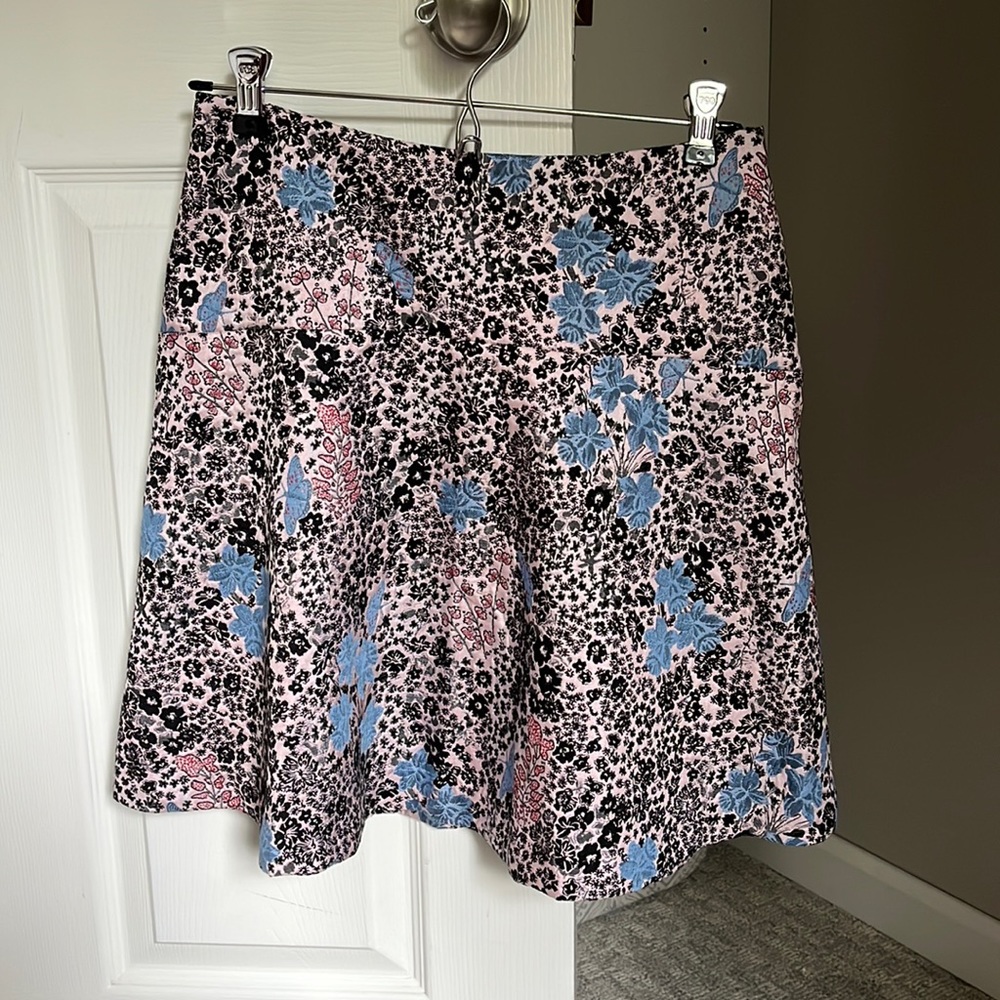 Loft floral skirt Size 0, new with tags
